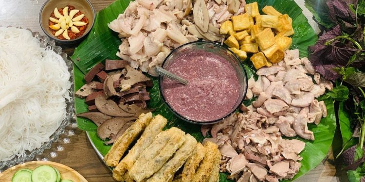 Bún Đậu Mắm Tôm: A Culinary Delight of Vietnam