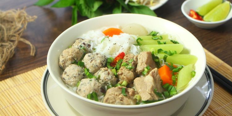 Bun Moc Doc Mung: A Traditional Delicacy from Vietnam