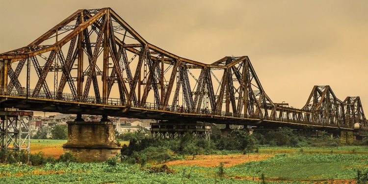 Long Bien Bridge – A Timeless Symbol of Hanoi’s History and Culture